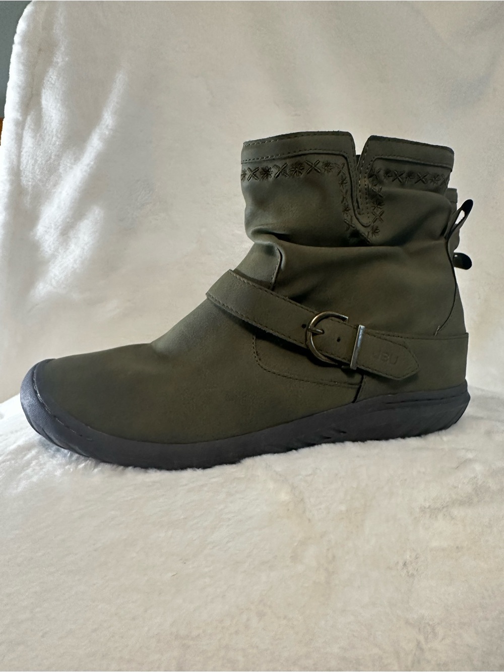 JAMBU Green Ankle Boot with Buckle Detail- women’s 10